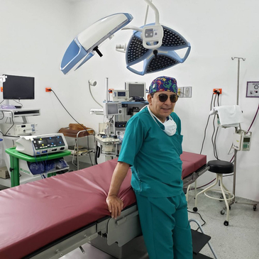 Slider image (2) Dr. Carlos Camacho and Dr. Claudia Camacho